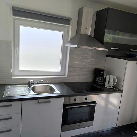 Apartmani Jadranka Vodice Oda fotoğraf