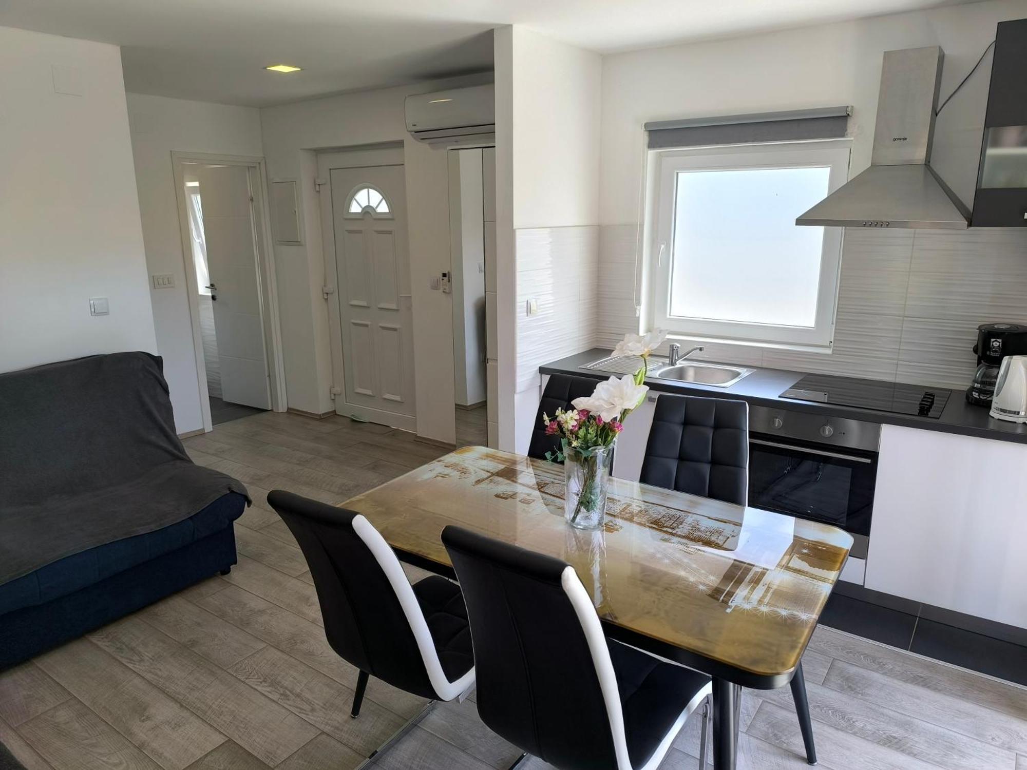 Apartmani Jadranka Vodice Oda fotoğraf